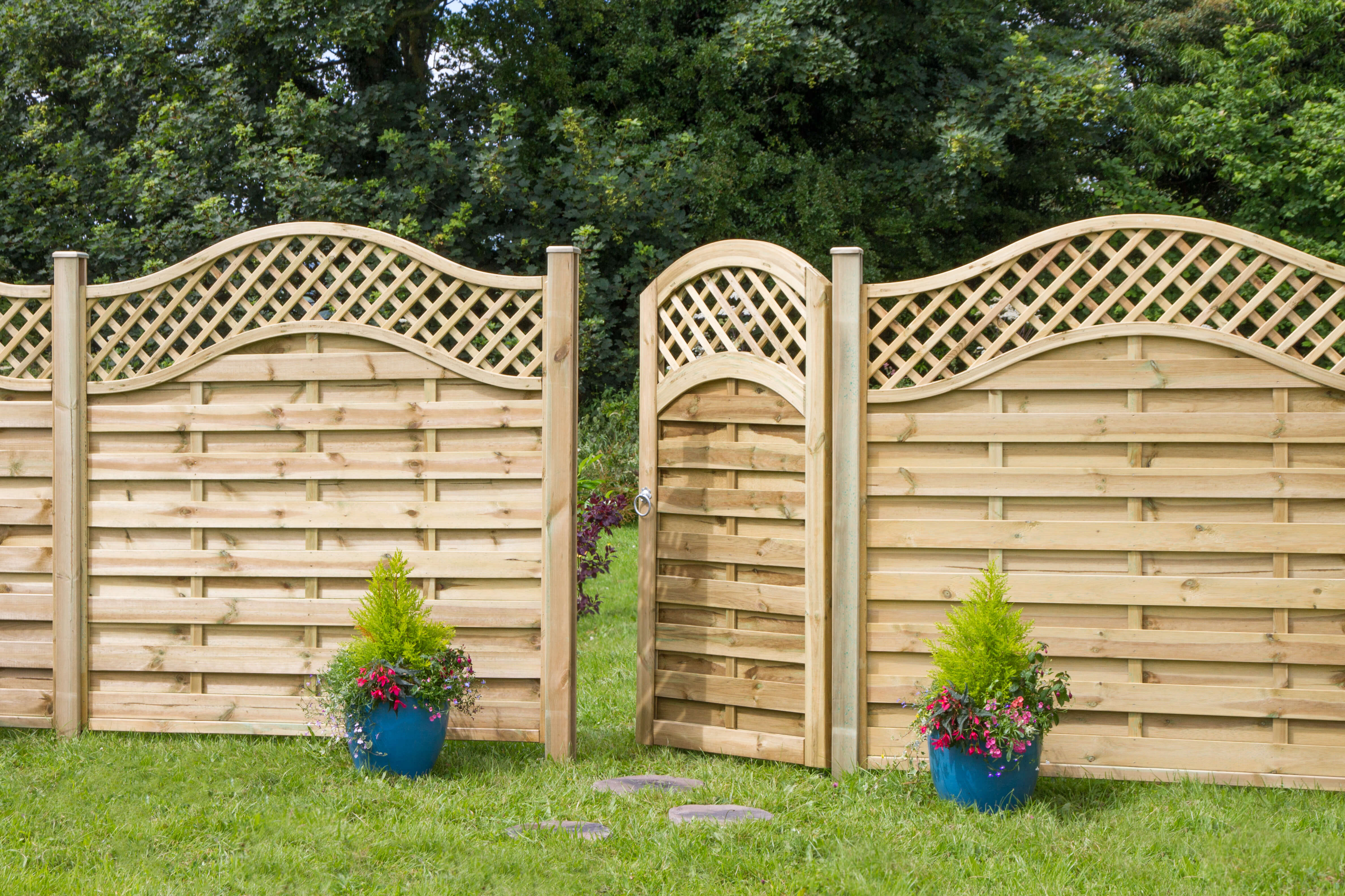 San Remo Omega Gate 0.90x1.80m - Pro Insulation and Fence